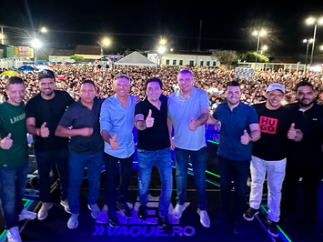 Grande show encerra festividades em SMT